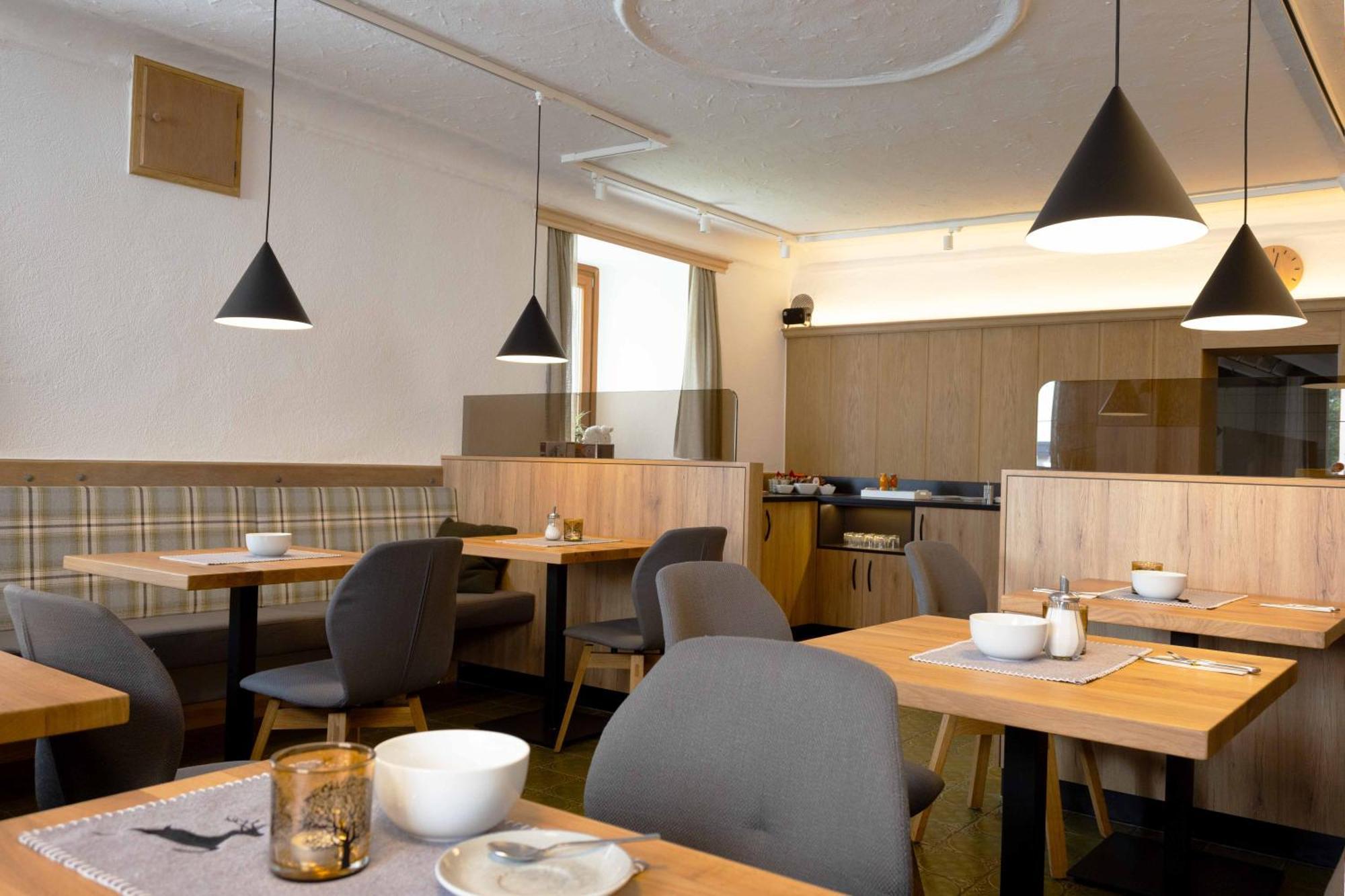 Hotel Garni Loewen Silz Eksteriør billede